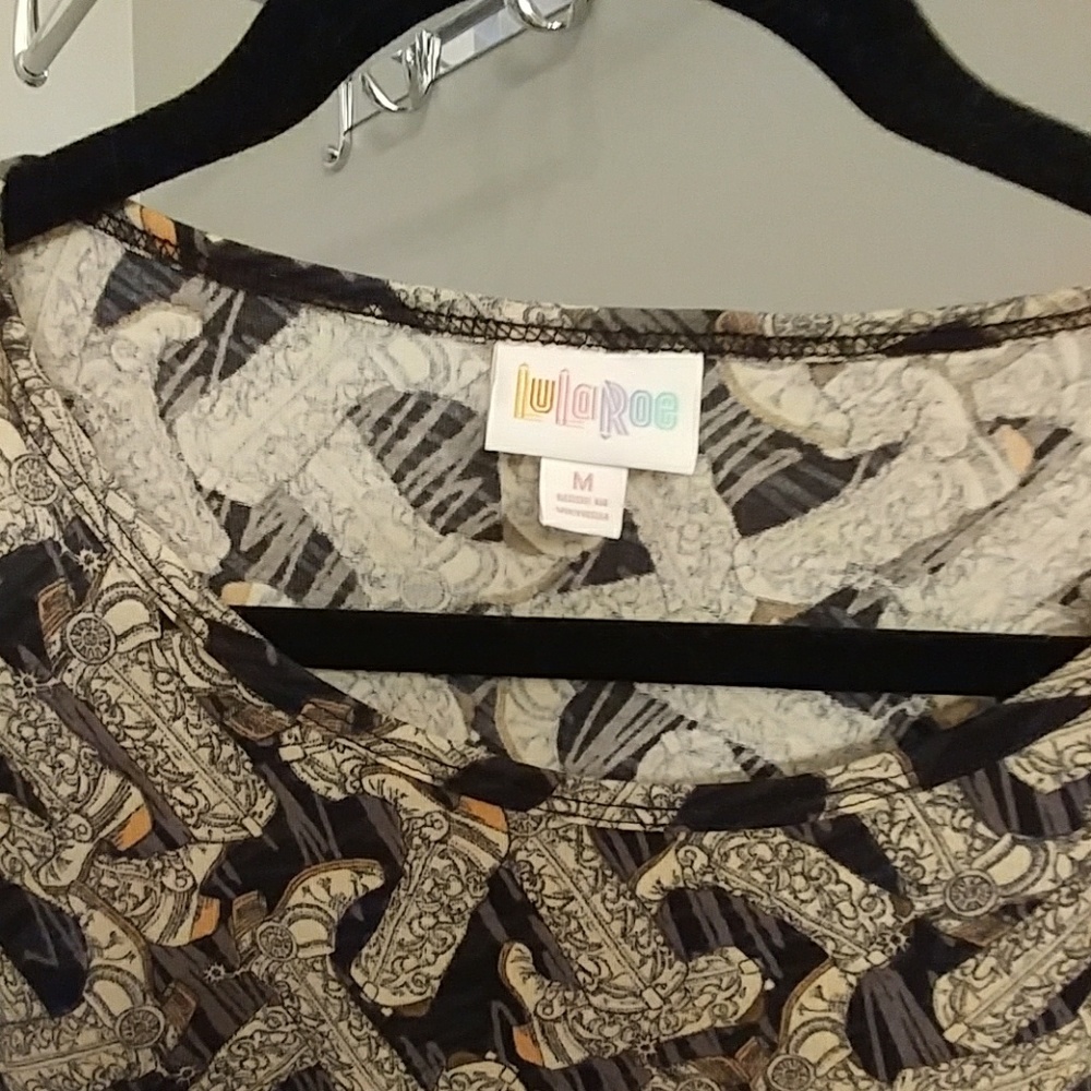 Lula Roe tunic - Picture 3 of 3